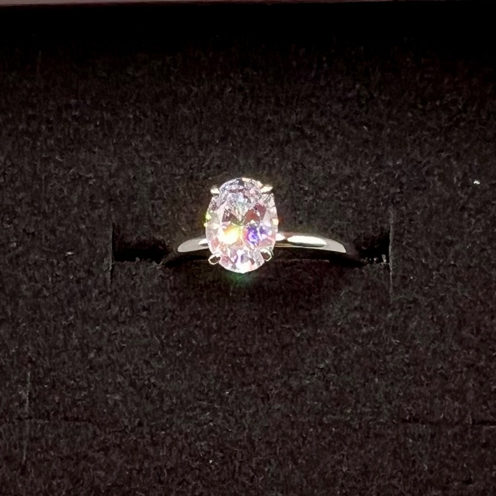 NIB 925 Sterling Silver Zircon Ring Size 7 - Picture 7 of 16